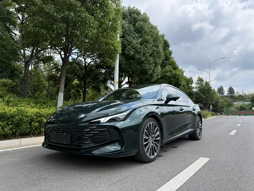 MG MG7