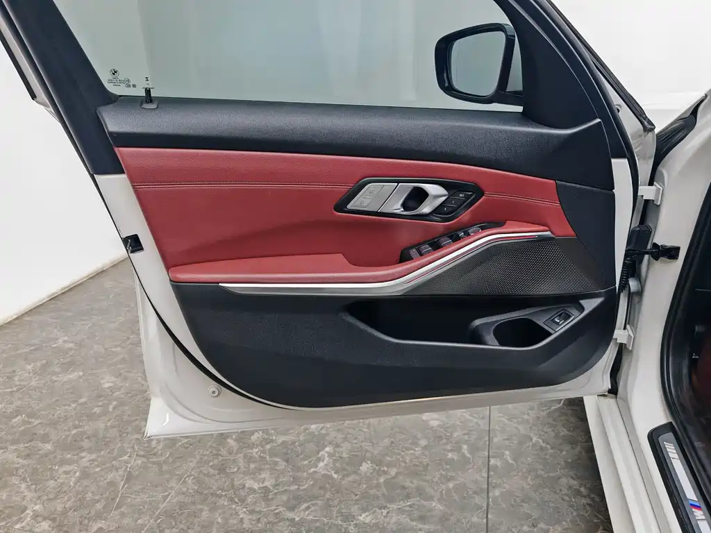 BMW 3 Series — миниатюра 19