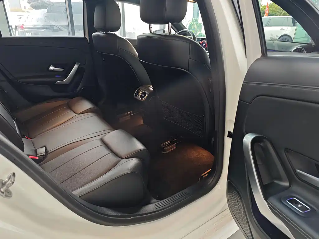 MERCEDES-BENZ A CLASS