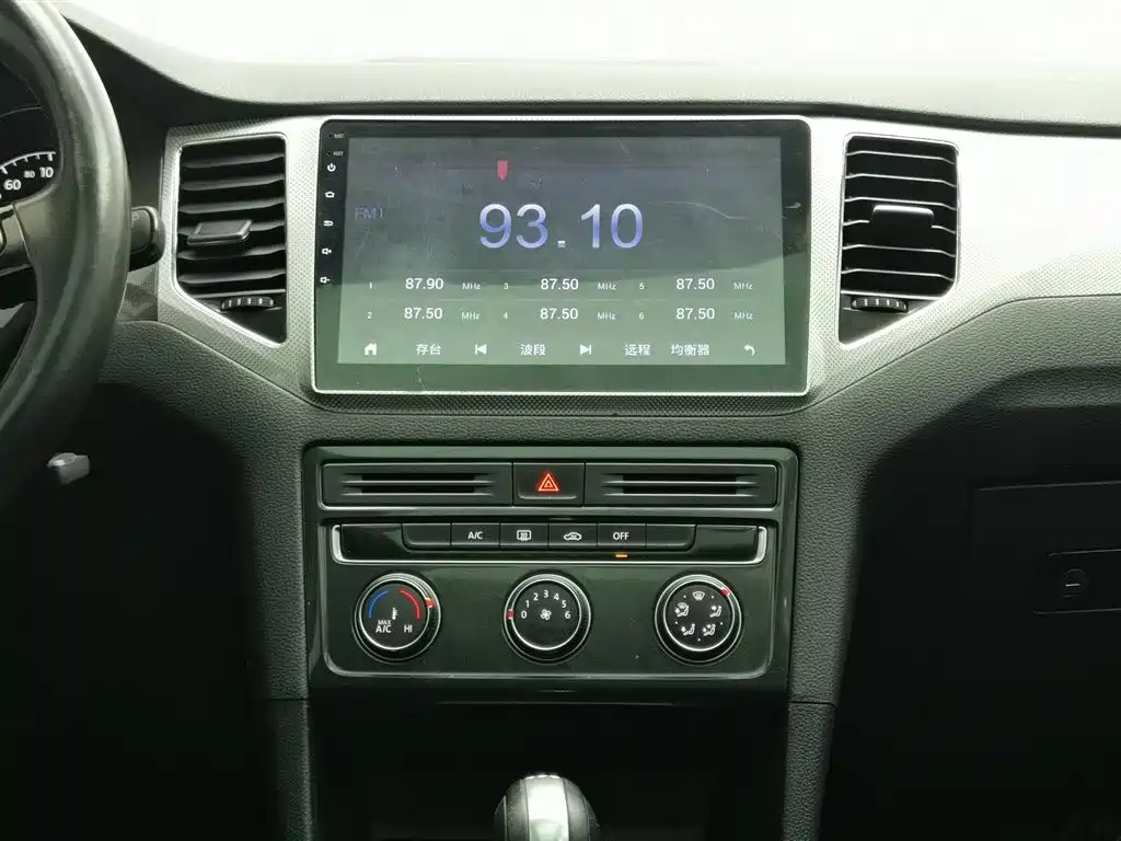 VOLKSWAGEN GOLF*JIAYU