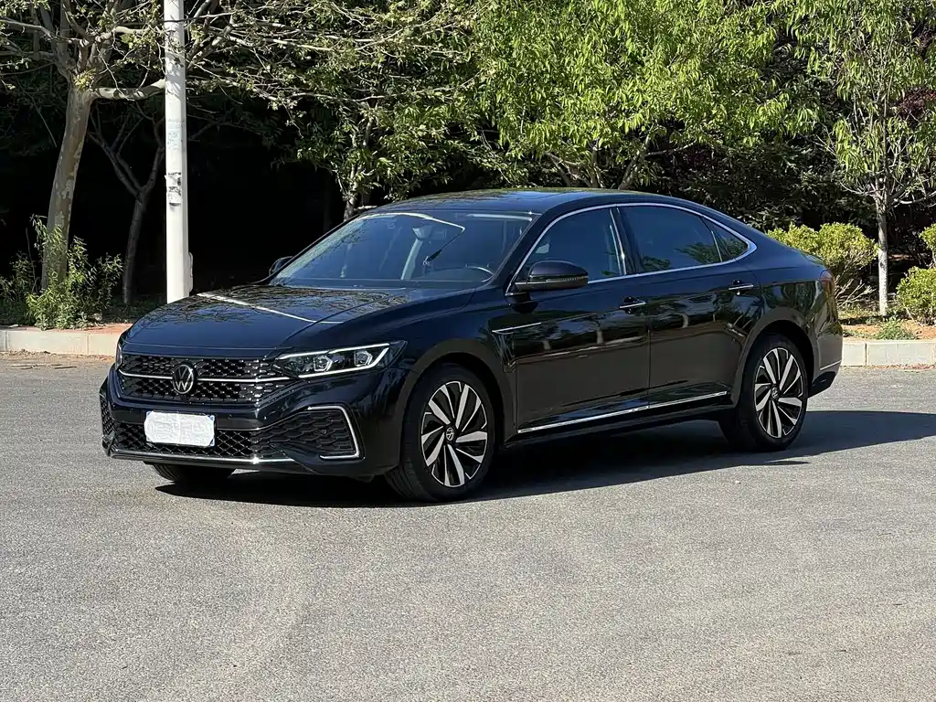 Volkswagen Passat 2022