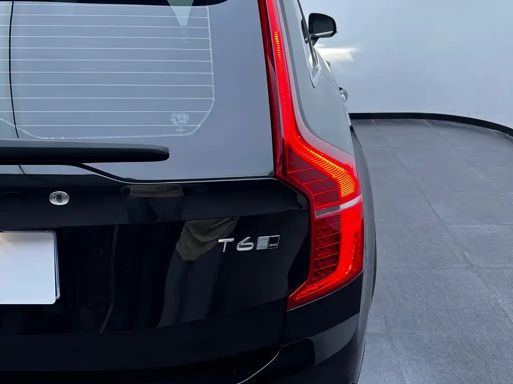 Volvo XC90 — миниатюра 26