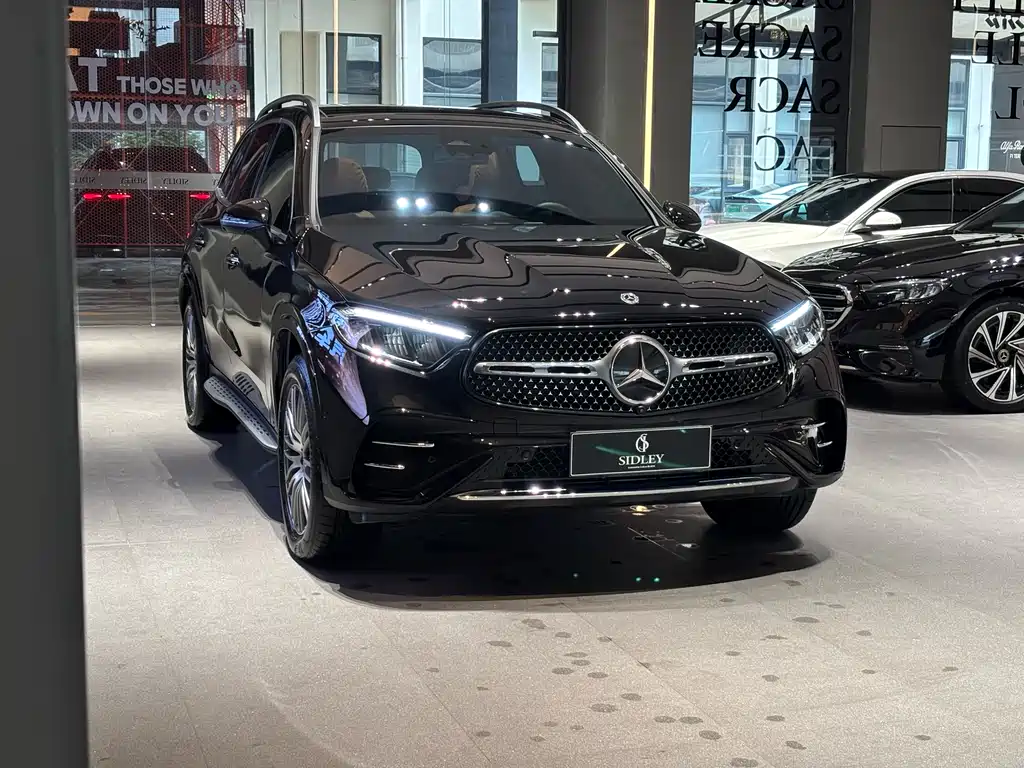MERCEDES-BENZ GLC