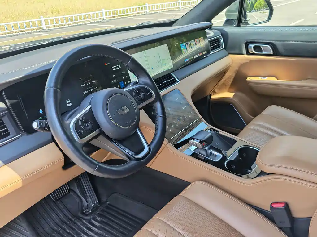 Li Auto Li ONE — миниатюра 6