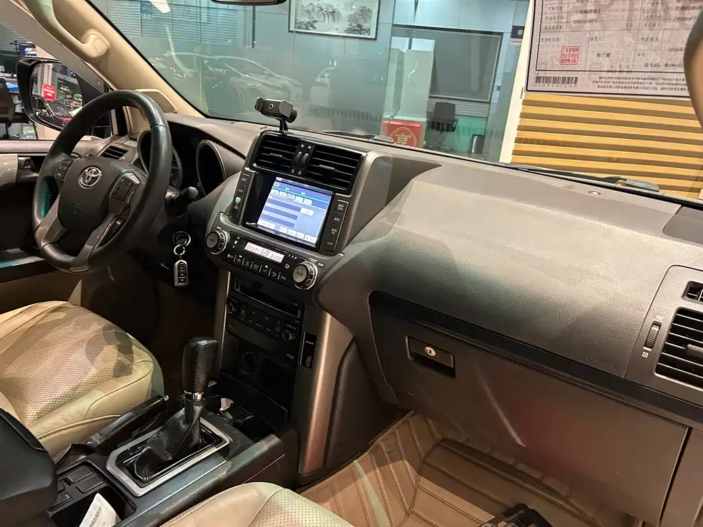 Toyota Prado (Import) — миниатюра 16