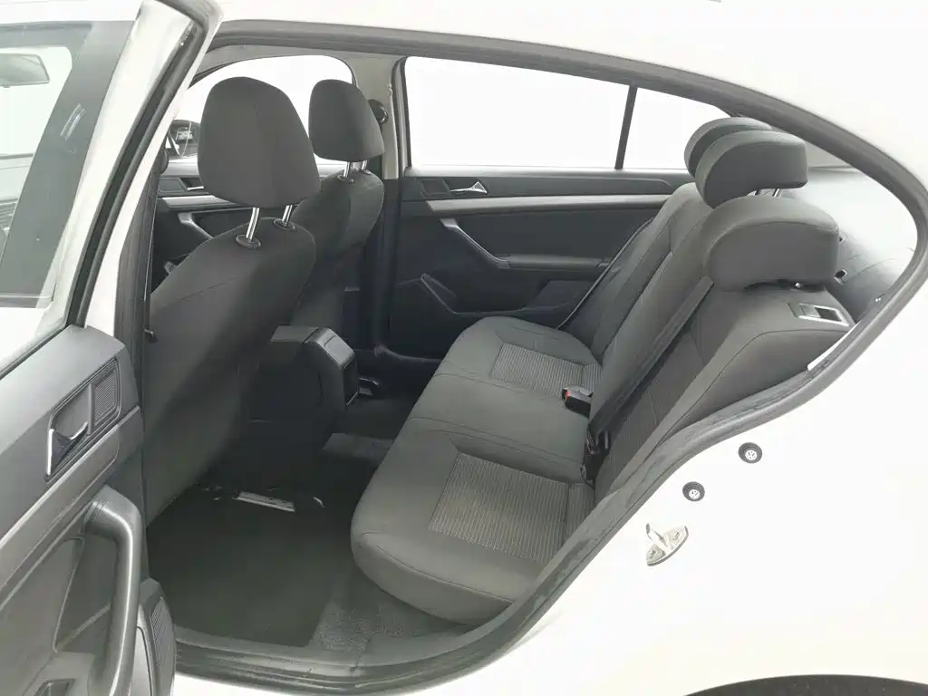 Volkswagen Lavida — миниатюра 15
