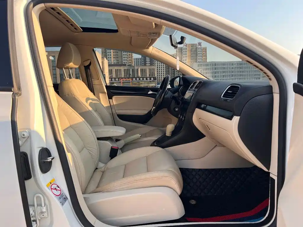 Volkswagen Golf — миниатюра 11