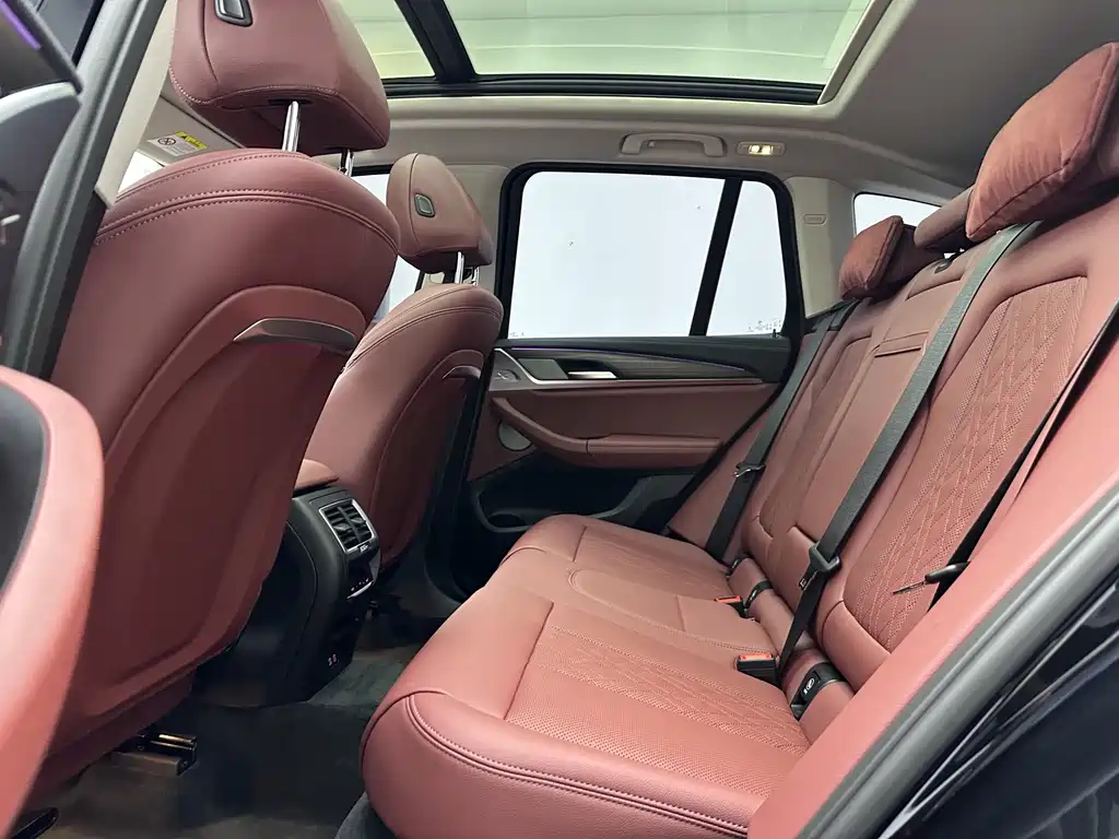 BMW X3 — миниатюра 9