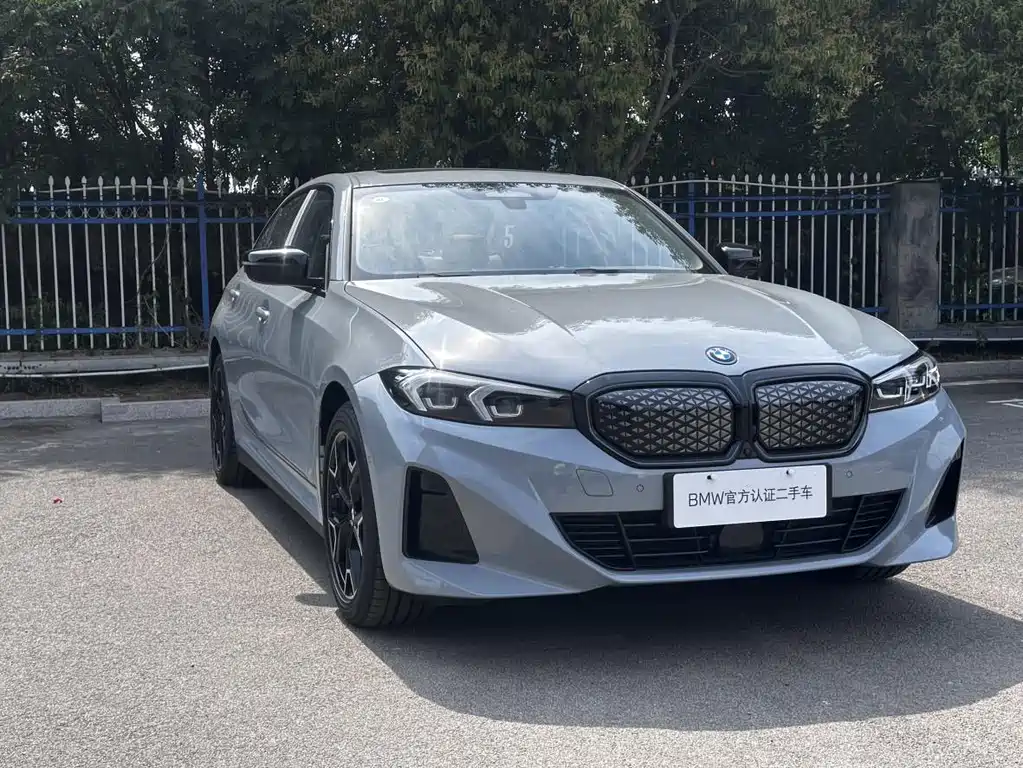 BMW i3 2026 eDrive 40 L