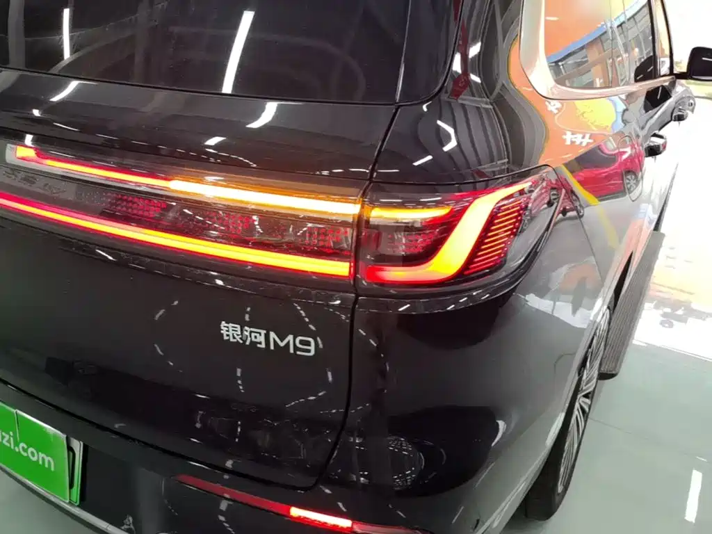 Geely Galaxy Galaxy M9 M9 2025 210km