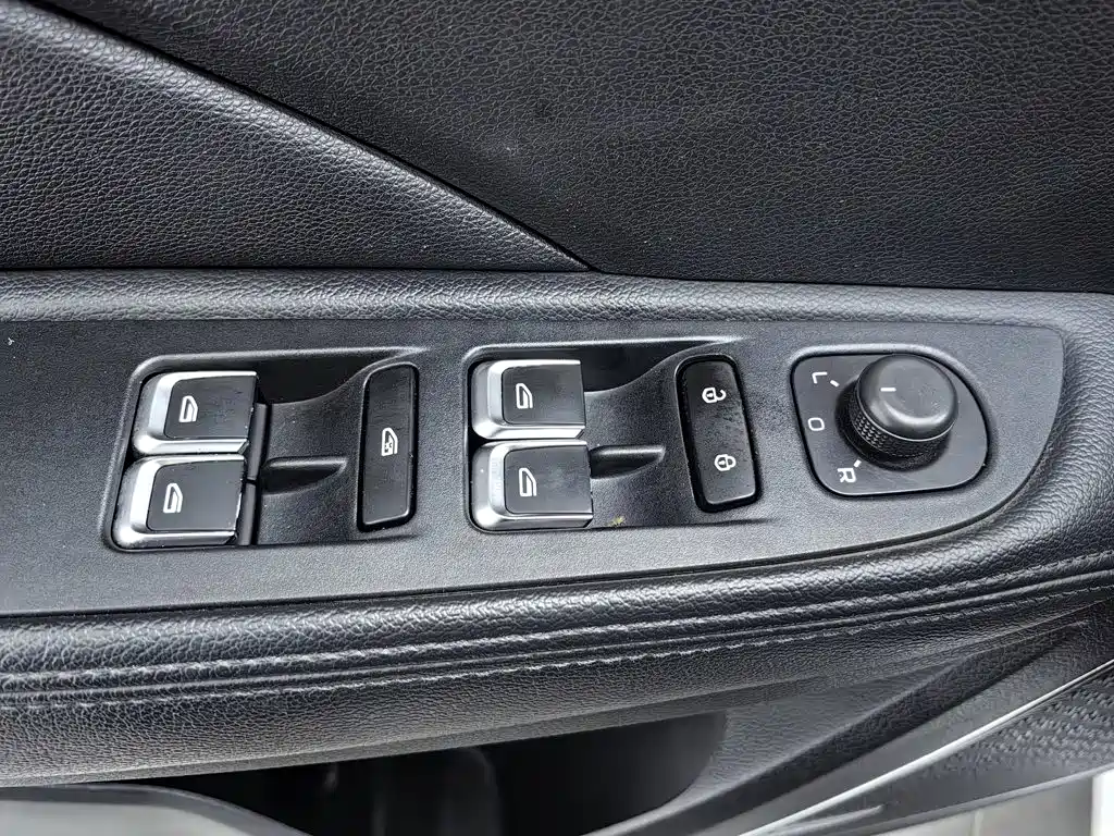 Geely Vision — миниатюра 9