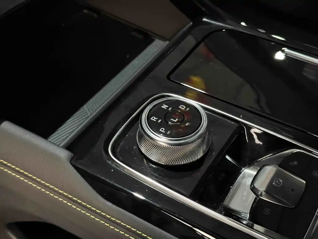 FORD LINGRUI NEW ENERGY