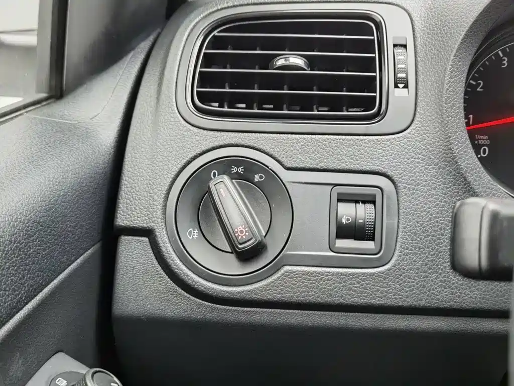 Volkswagen Polo — миниатюра 21