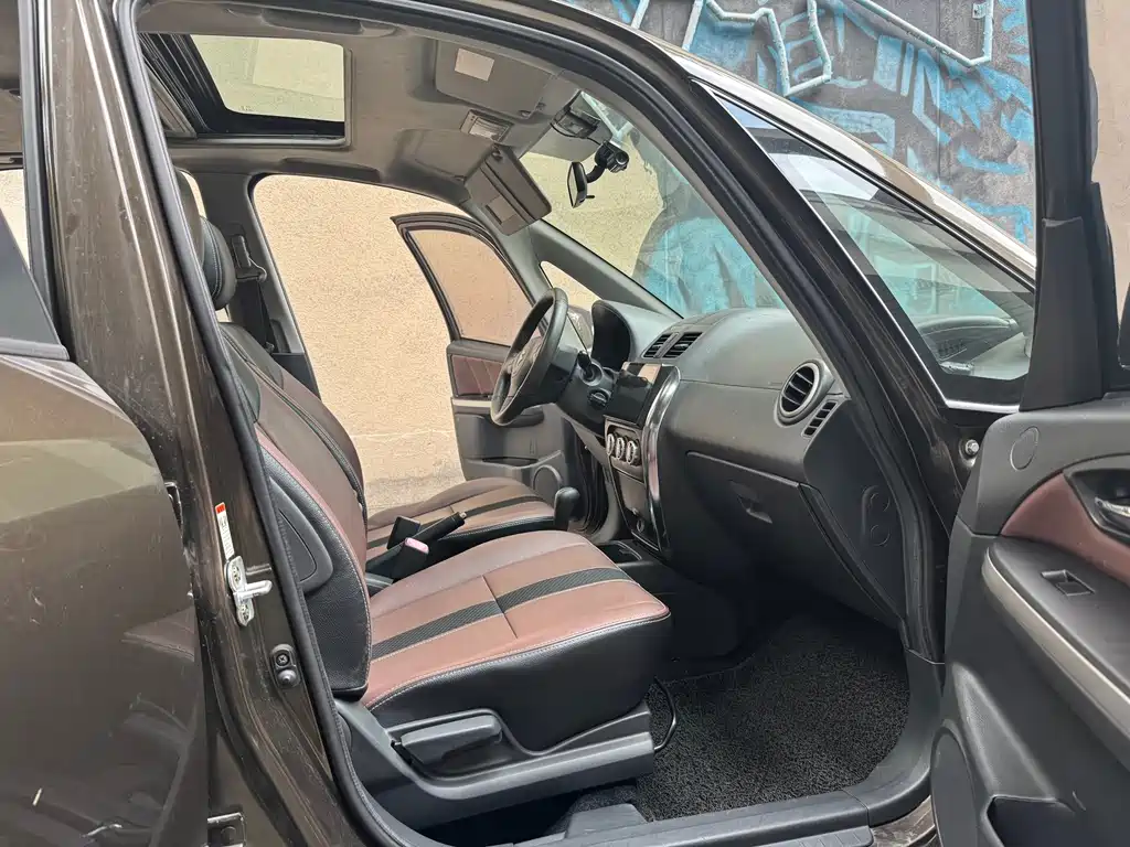 Suzuki SX4 — миниатюра 10