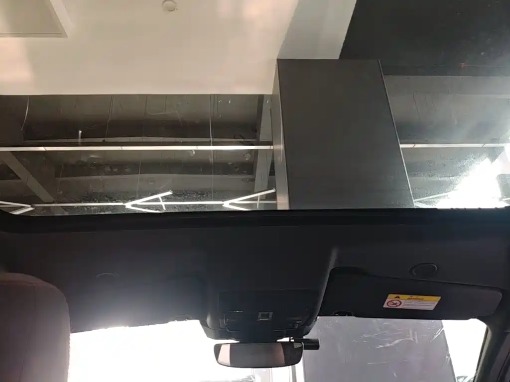 Land Rover Discovery Sport — миниатюра 14