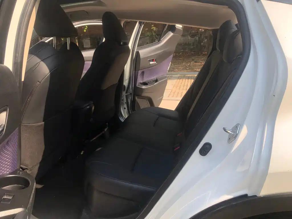 Toyota C-HR 2.0L Leading Edition, фото 14