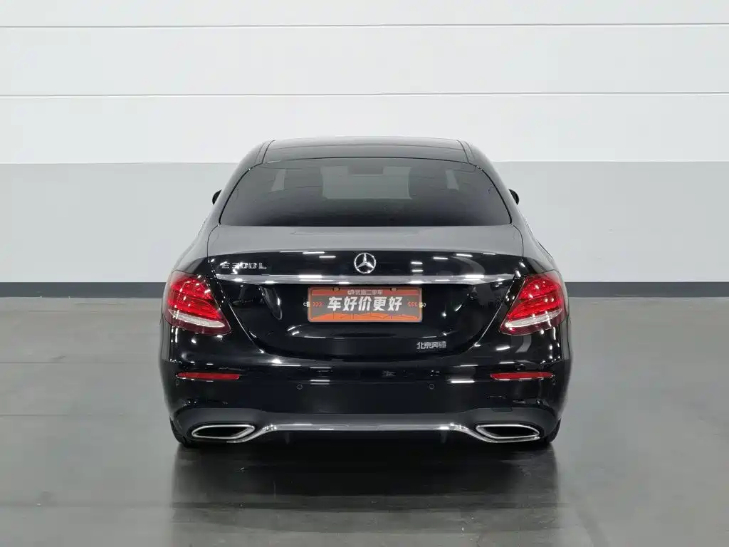 Mercedes-Benz E-Class — миниатюра 4