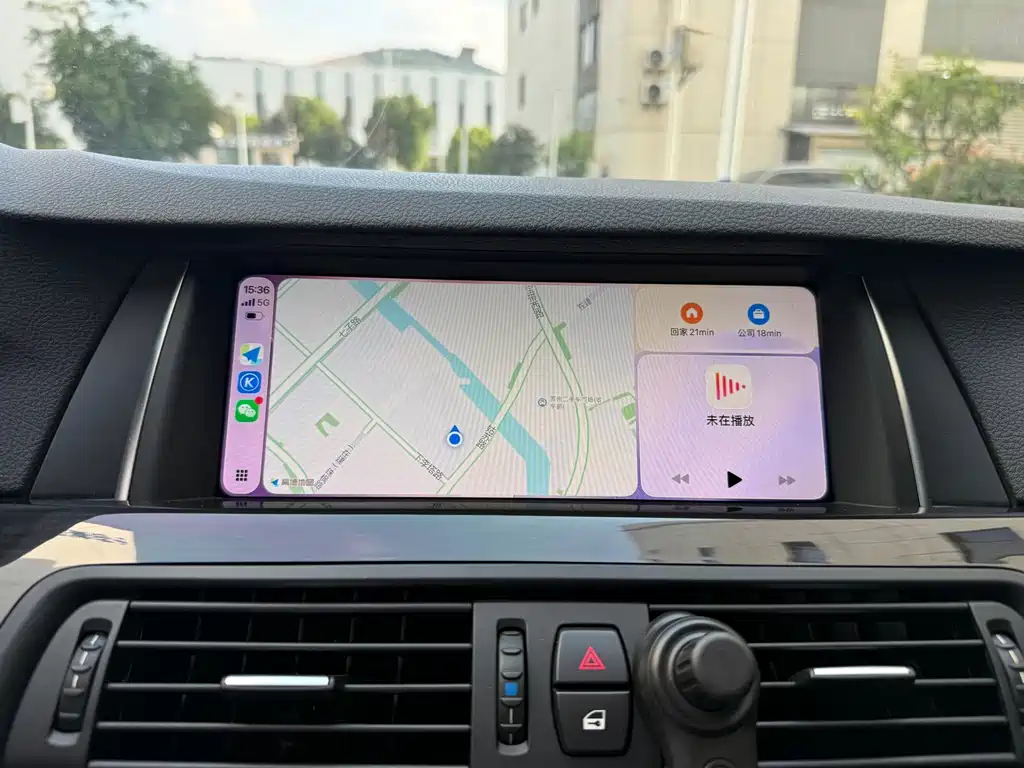 BMW 5 Series — миниатюра 13