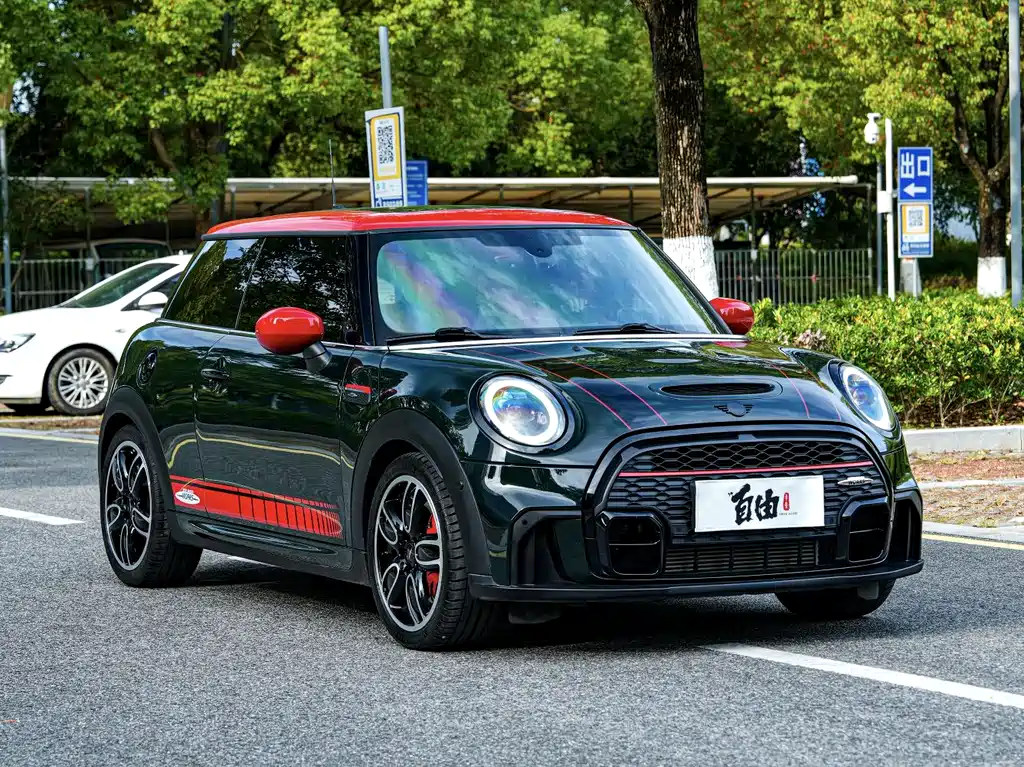 MINI JCW