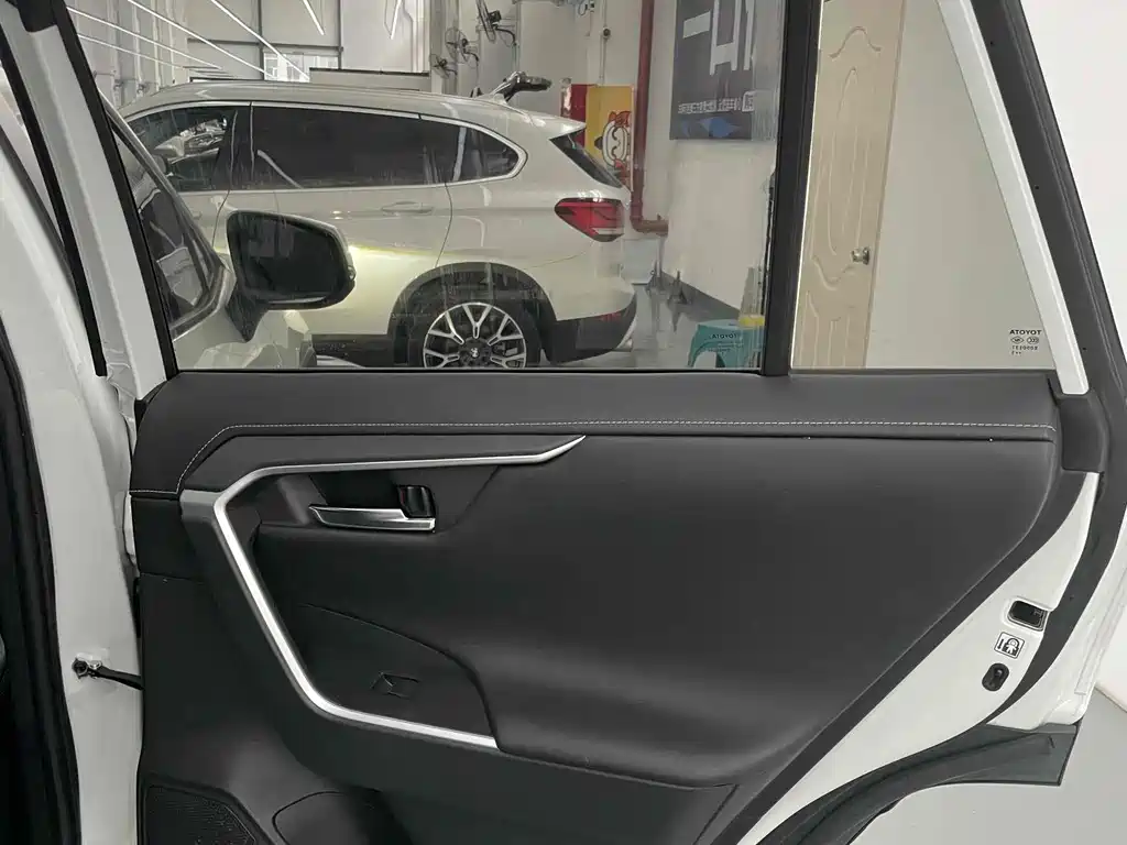 TOYOTA RAV4 RONGFANG