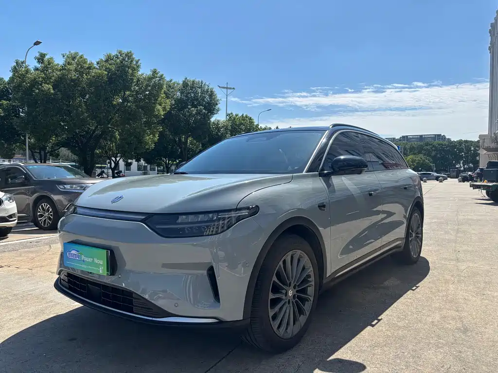 Leapmotor C11