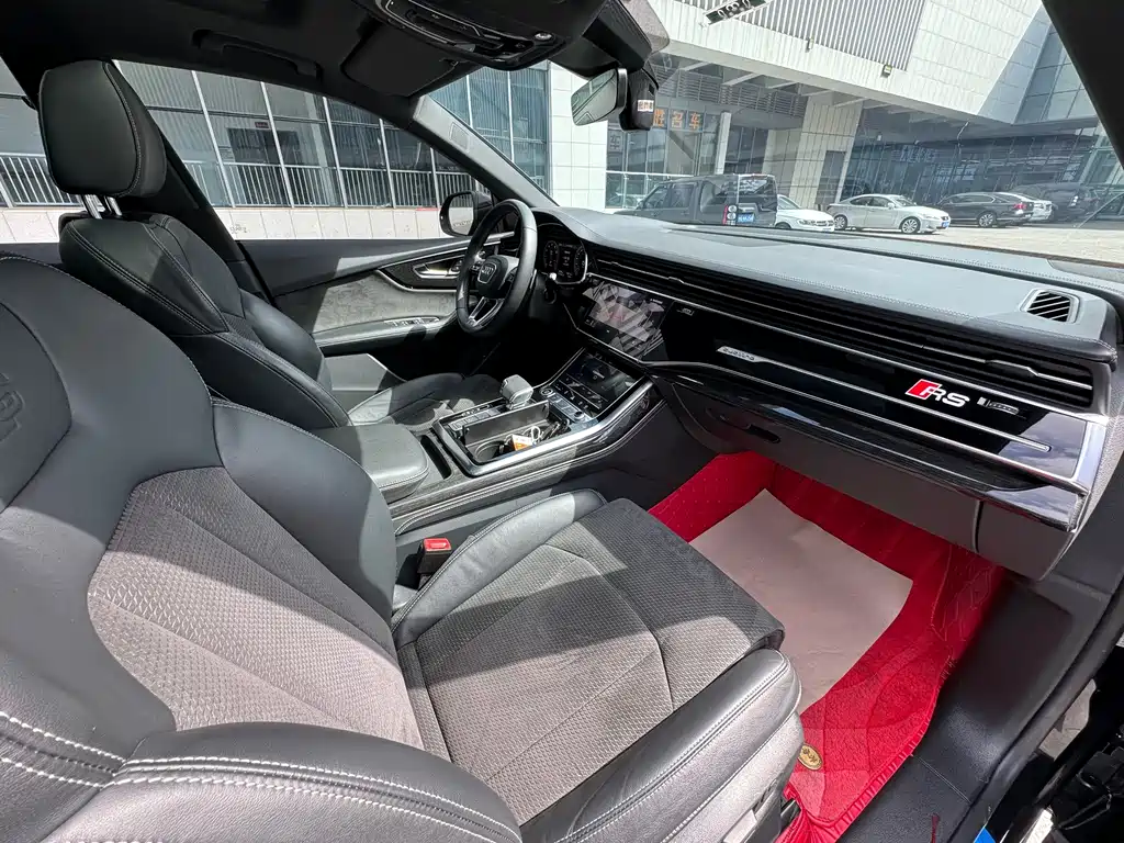Audi Q8 2021 55 TFSI