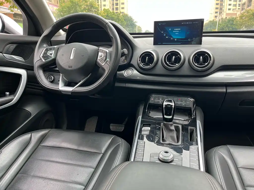 WEI PAI WEI BRAND VV7