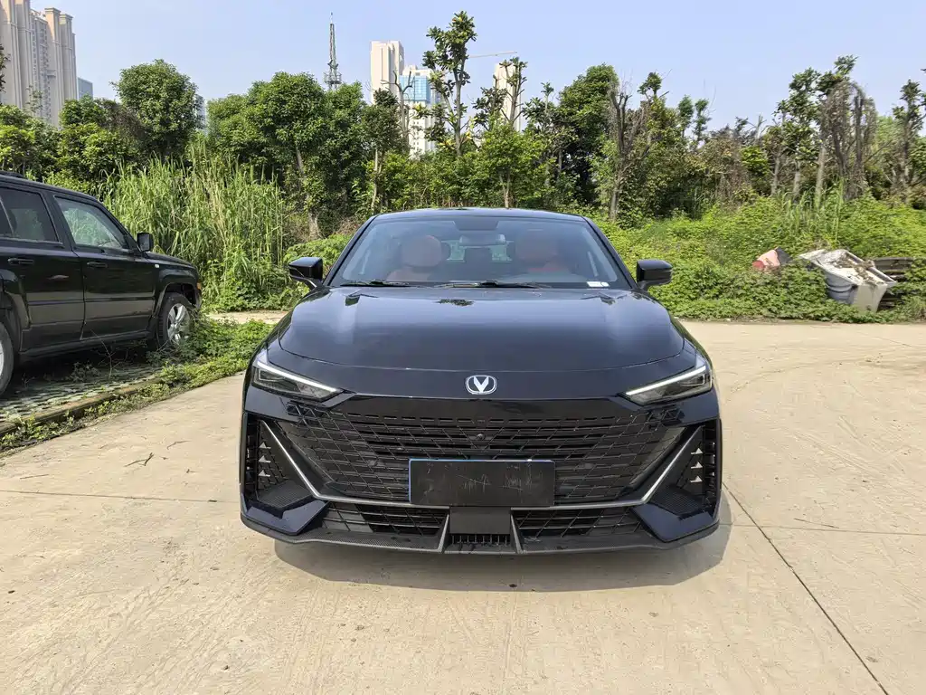 Changan UNI-V 2022 1.5T