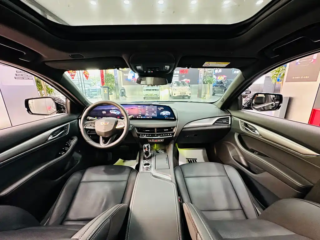 Cadillac CT5 — миниатюра 6
