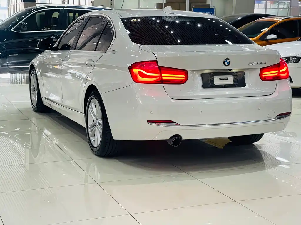 BMW 3 Series — миниатюра 16