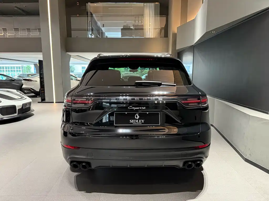 Porsche Cayenne — миниатюра 5