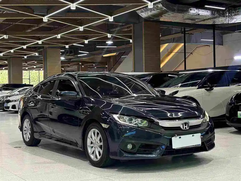 Honda Civic — миниатюра 10