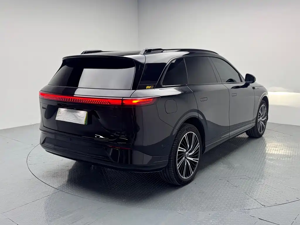 XPeng G9 — миниатюра 11