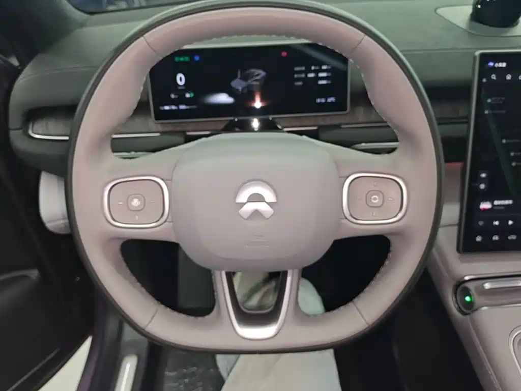 NIO EC6 — миниатюра 11