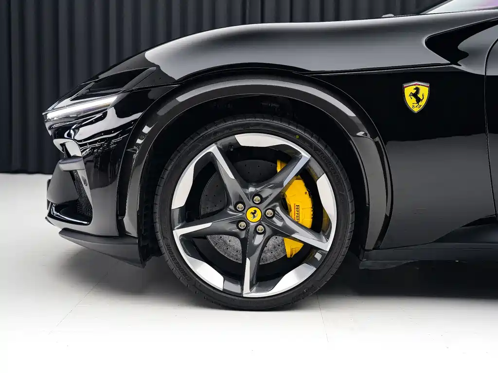 Ferrari Purosangue 2023 6.5L V12