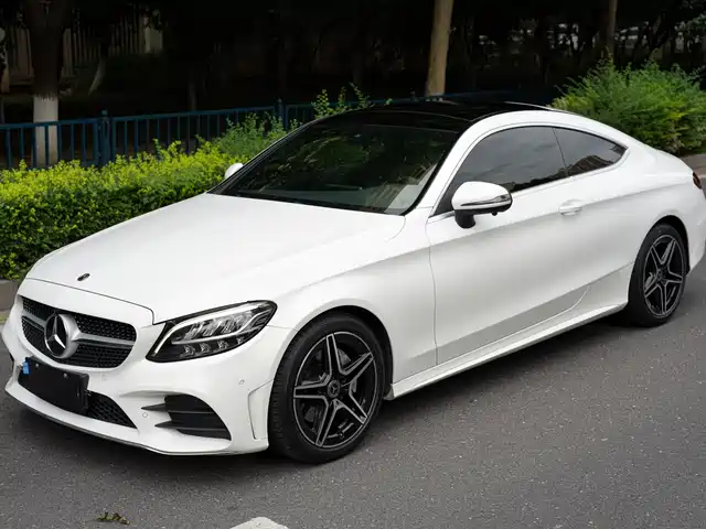 Mercedes-Benz C-Class — фото 1