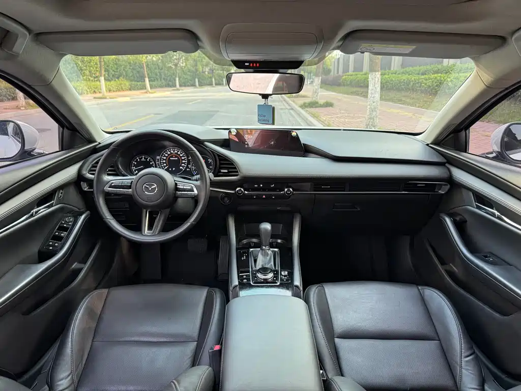 Mazda 3 Axela — миниатюра 4