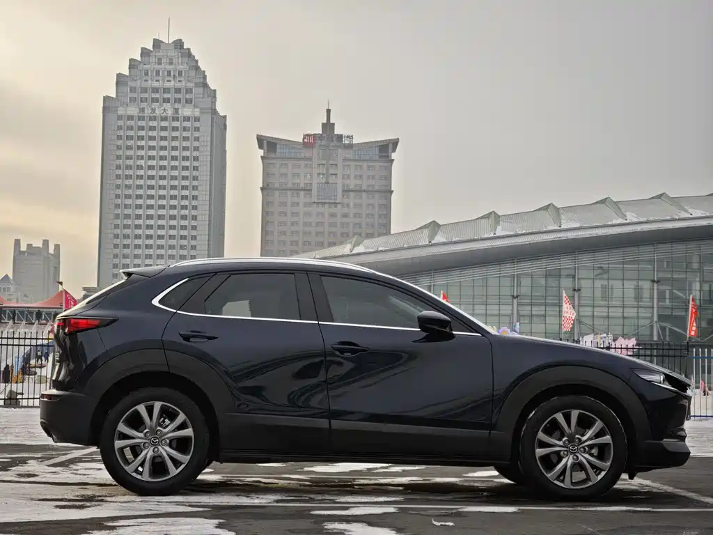 MAZDA CX 30