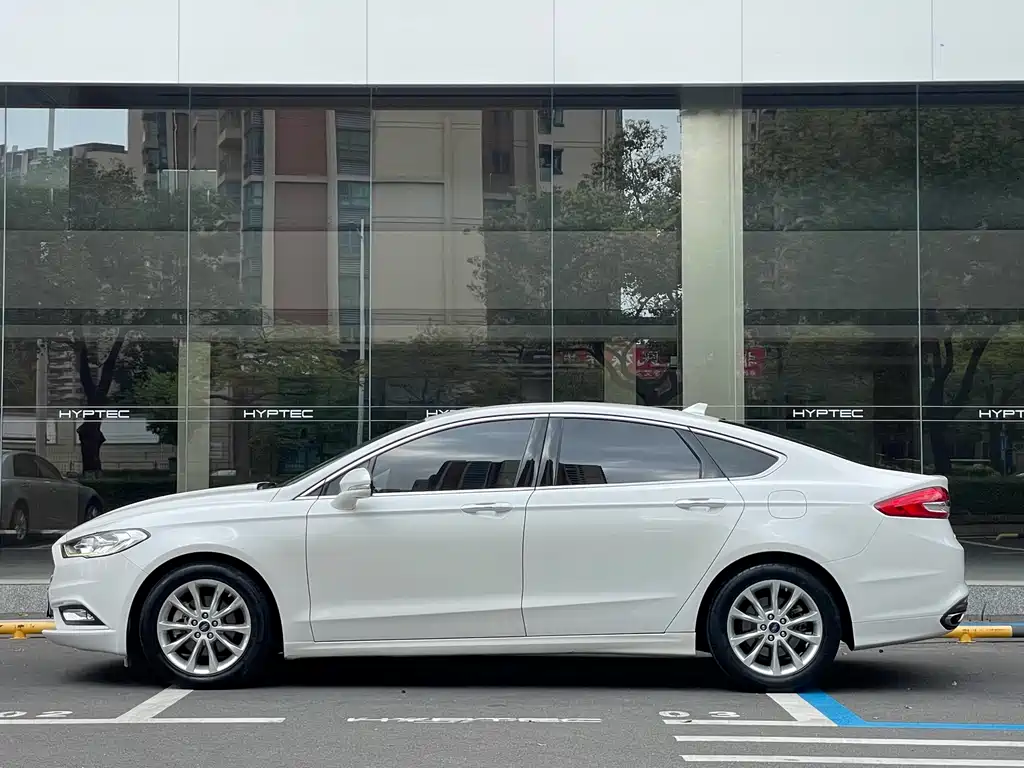 Ford Mondeo — миниатюра 4
