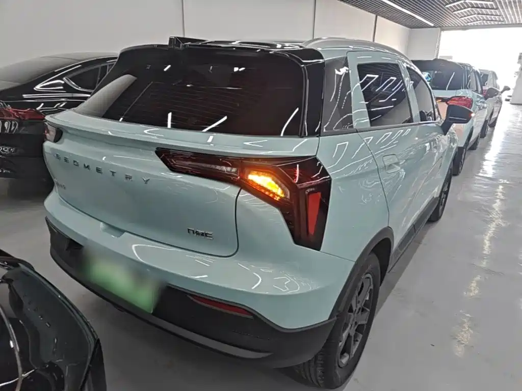 Geely E Firefly E 2023 320KM 5 мест