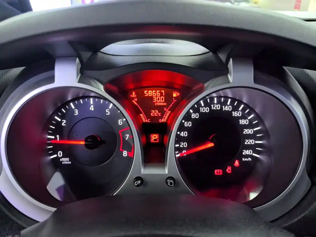 Infiniti ESQ — миниатюра 12