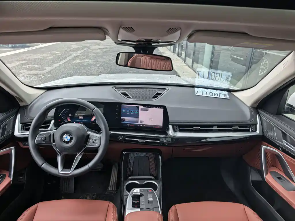BMW X1 — миниатюра 10