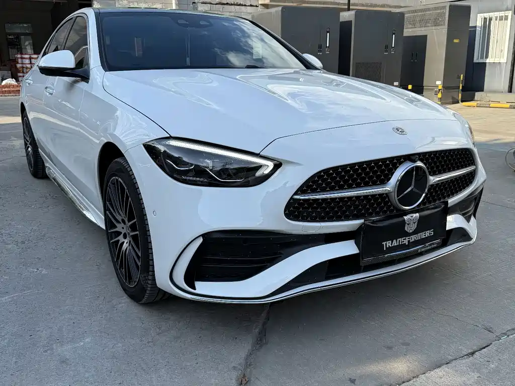 Mercedes-Benz C-Class — миниатюра 3