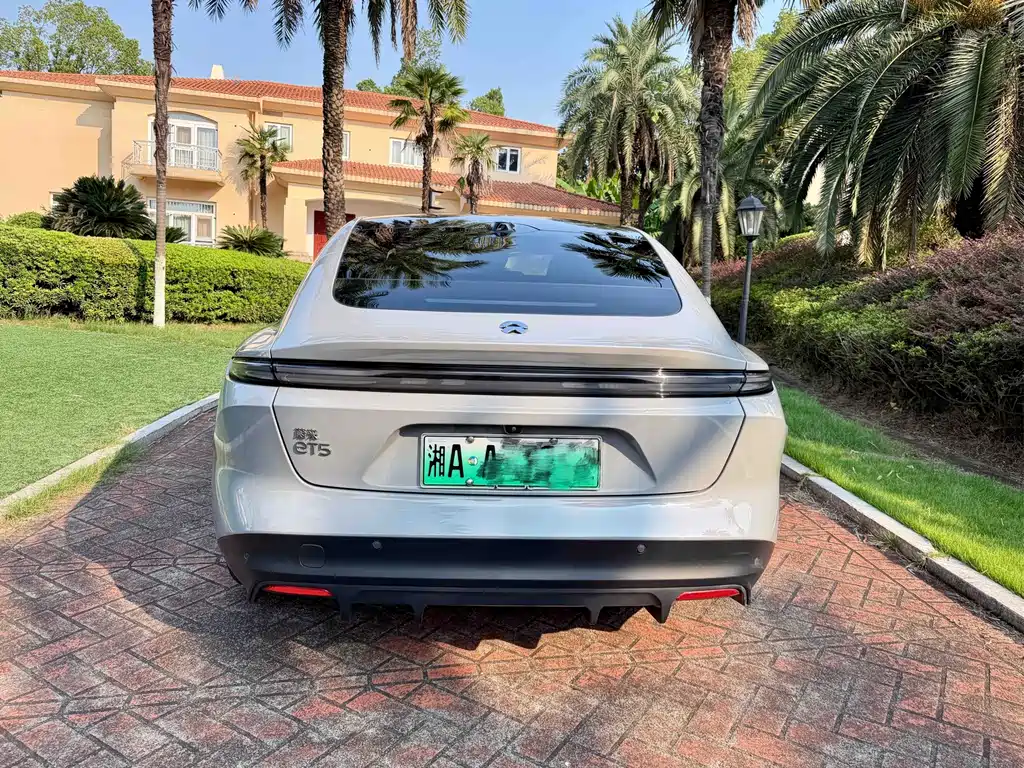 NIO ET5 — миниатюра 12