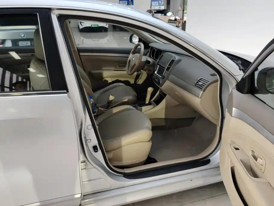 Nissan Sylphy — миниатюра 8