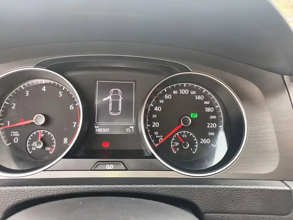 Volkswagen Golf — миниатюра 12