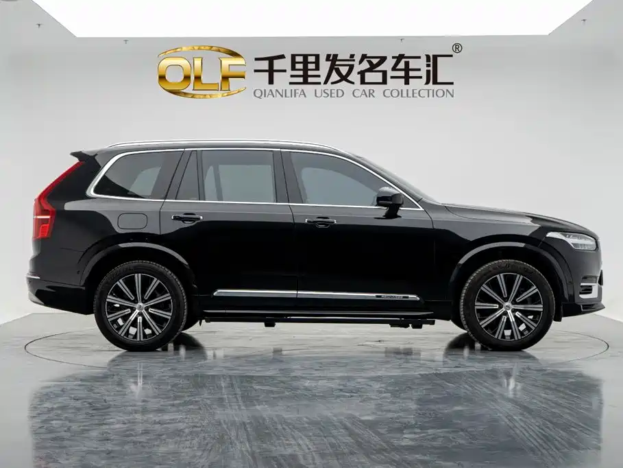 Volvo XC90 PHEV — миниатюра 5