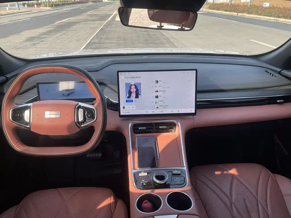 GEELY GALAXY GALAXY L6