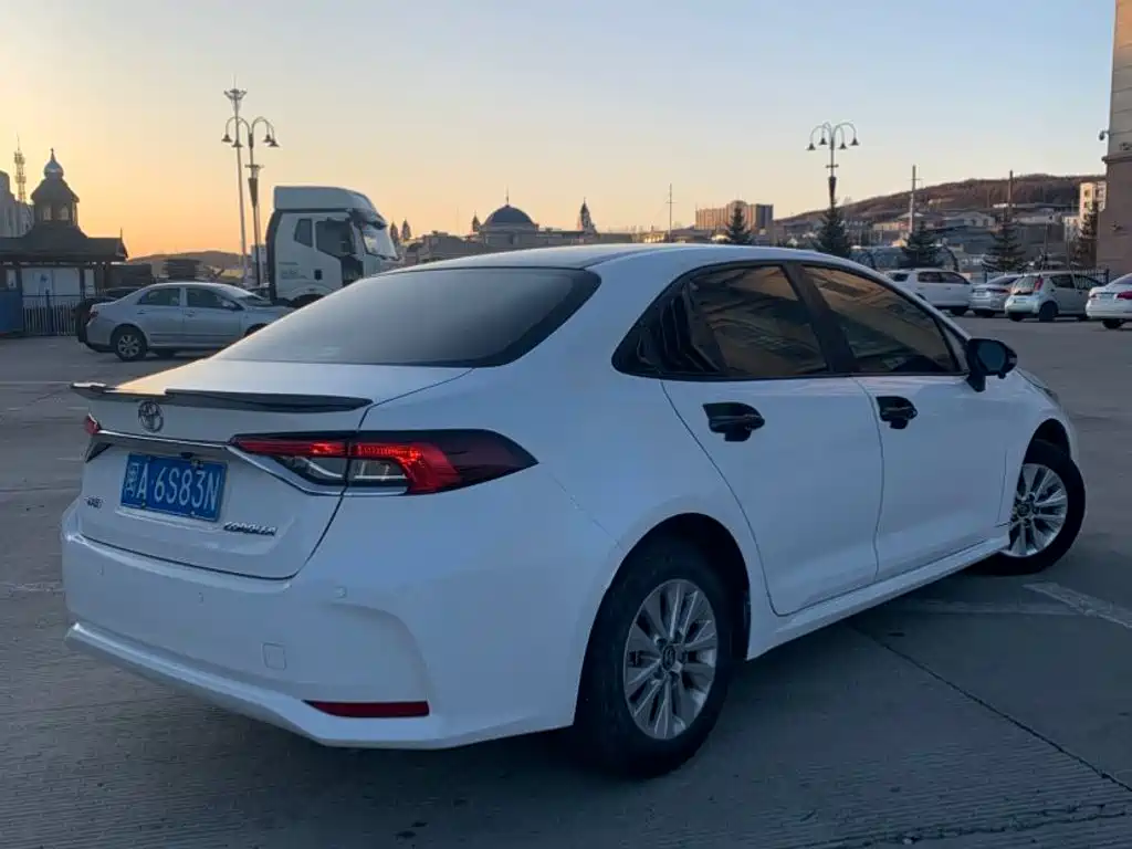 Toyota Corolla — миниатюра 6
