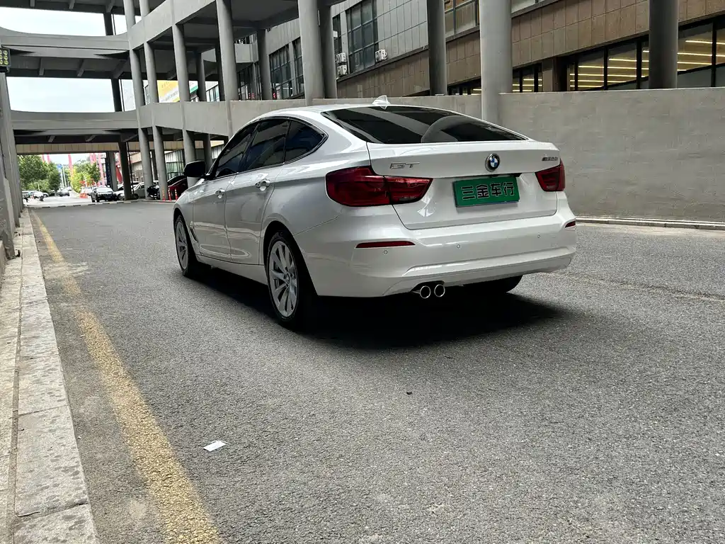 BMW 3 Series GT — миниатюра 7